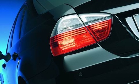 Zadn� lampy Hella BMW E90 Limousine se sv�teln�mi prou�ky